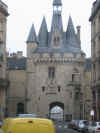 La porte de la ville, Place du Parlement