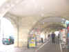 Les trottoirs couvert autour de la place de l'Htel de Ville
