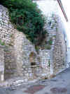 Ancien four  pain... mur.. encore une supposition  la Jeannot