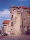 Les maisons de ce village de Flavigny