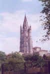 Tour de l'glise de Saintes vue des arnes