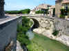 Le pont romain qui a rsist...  la crue de l'Ouvze